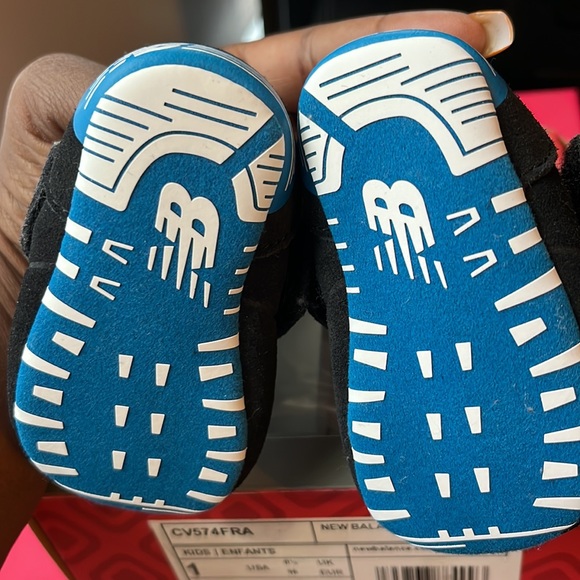 New Balance 574 Crib Shoes - Picture 3 of 5